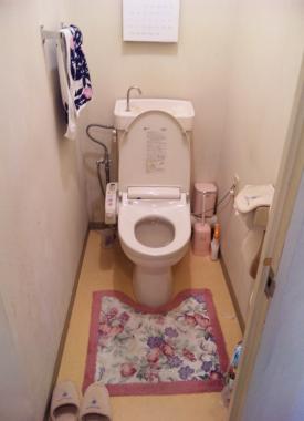 施工前（Before） 1｜このトイレはとっても使いやすい♪　トイレリフォーム　座間市