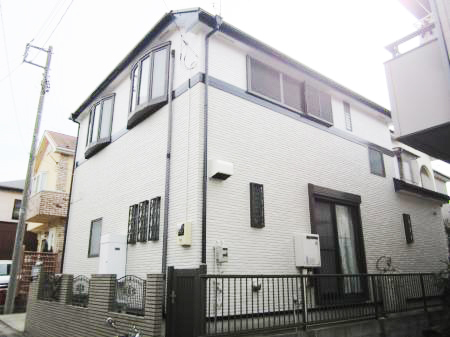 施工事例写真 2｜傷んでいた屋根と外壁がキレイになりました♪　屋根・外壁塗装