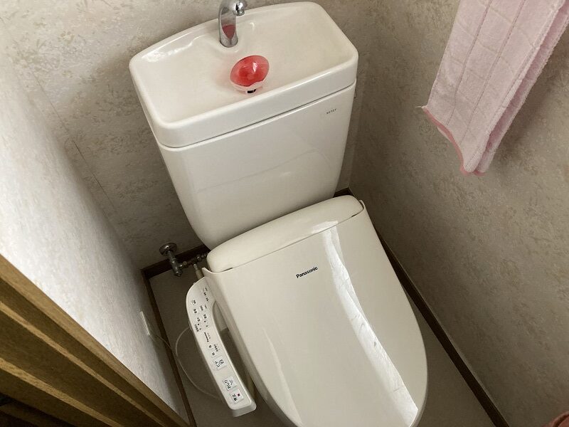 施工前（Before） 1｜海老名市　1階・2階を最新トイレにリフォーム！水道代の節水に。