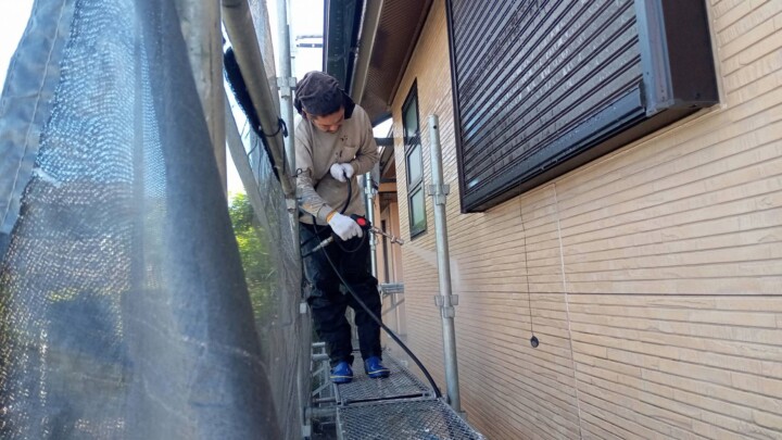 施工中 4｜海老名市　付帯部の塗装で今後も安心