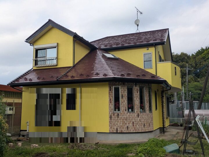 海老名市、屋根外壁塗装工事の施工後です。 屋根は、アステックペイント「スーパーシャネツサーモSi」です。 外壁は、アステックペイント「リファイン1000Si-IR」です。
