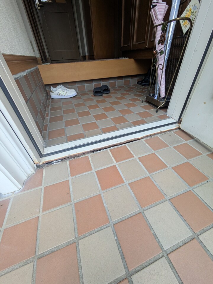 施工前（Before） 2｜玄関扉を新しく！　海老名市　Ｏ様